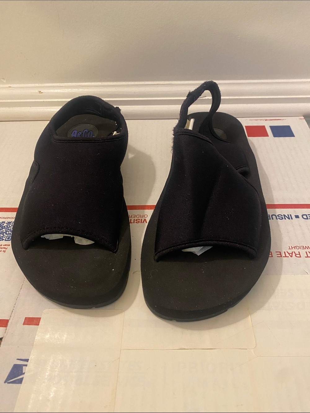 9&Co size 7 Sandals good condition